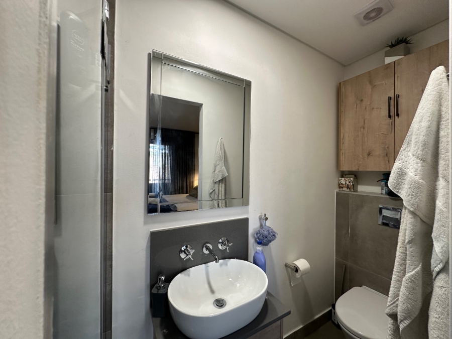 2 Bedroom Property for Sale in Island View Western Cape